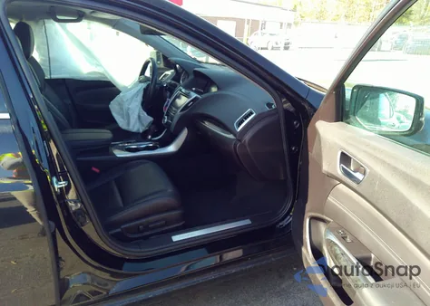 2018 Acura Tlx z USA, uszkodzony, nr VIN 19UUB1F36JA008667